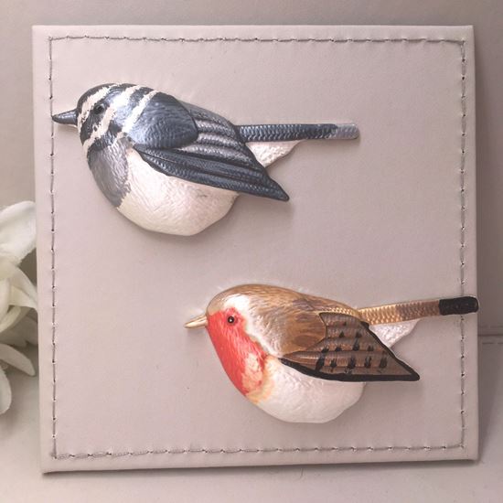 Enamelled Robin Magnetic Brooch - Vz Collection