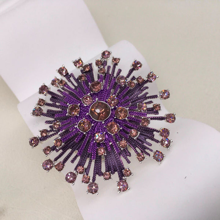 Enamelled Sparkling Magnetic Brooch - Vz Collection