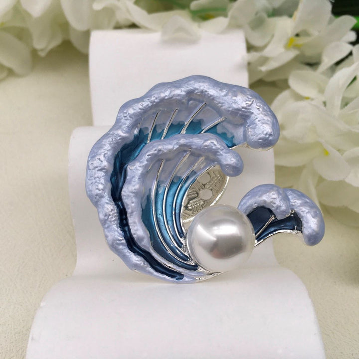 Wave Magnetic Brooch