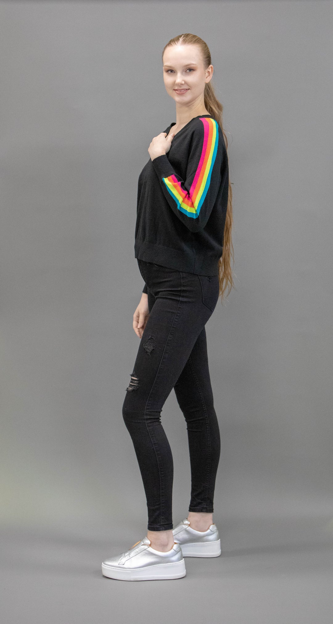 V-Neck rainbow stripes on sleeves