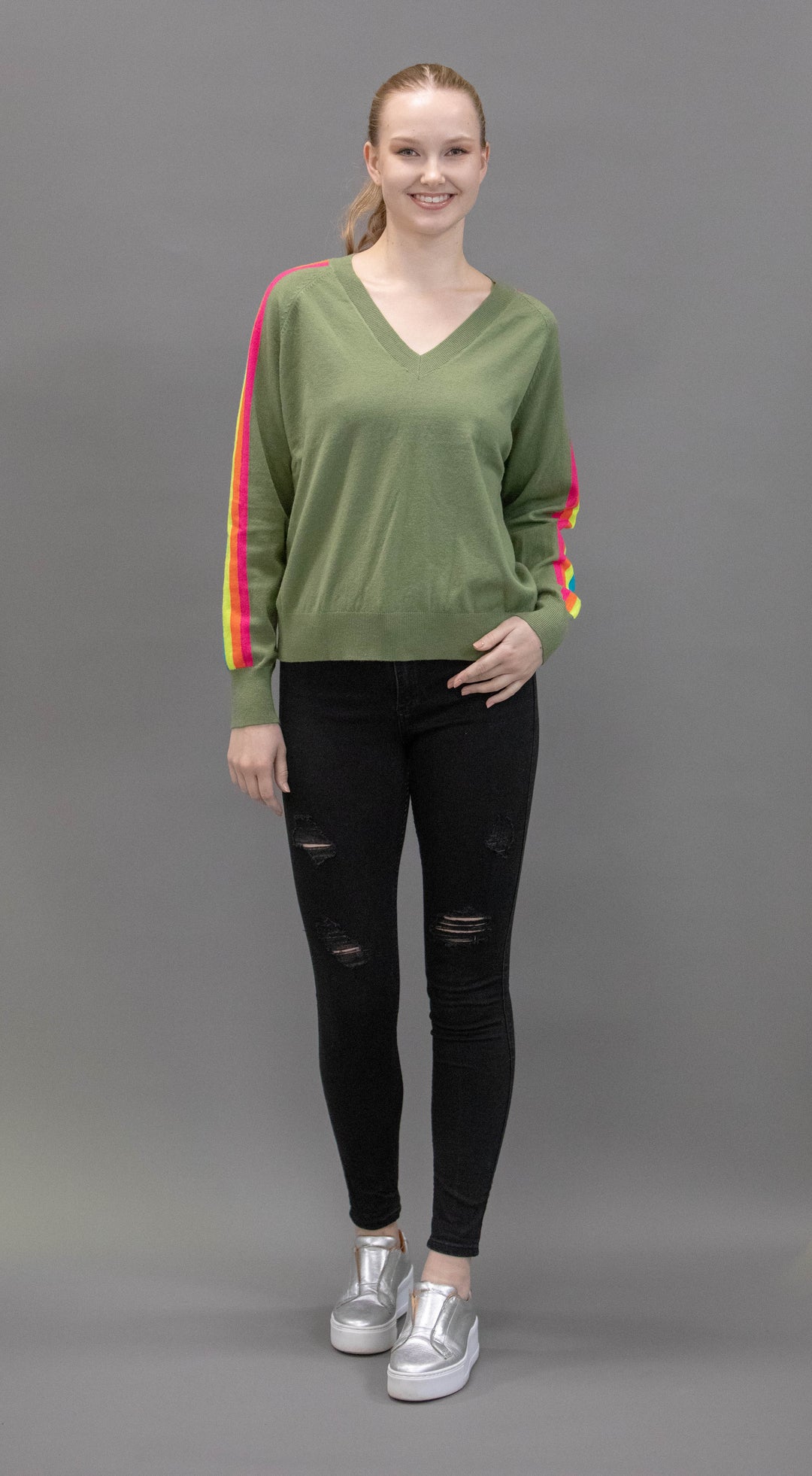 V-Neck rainbow stripes on sleeves