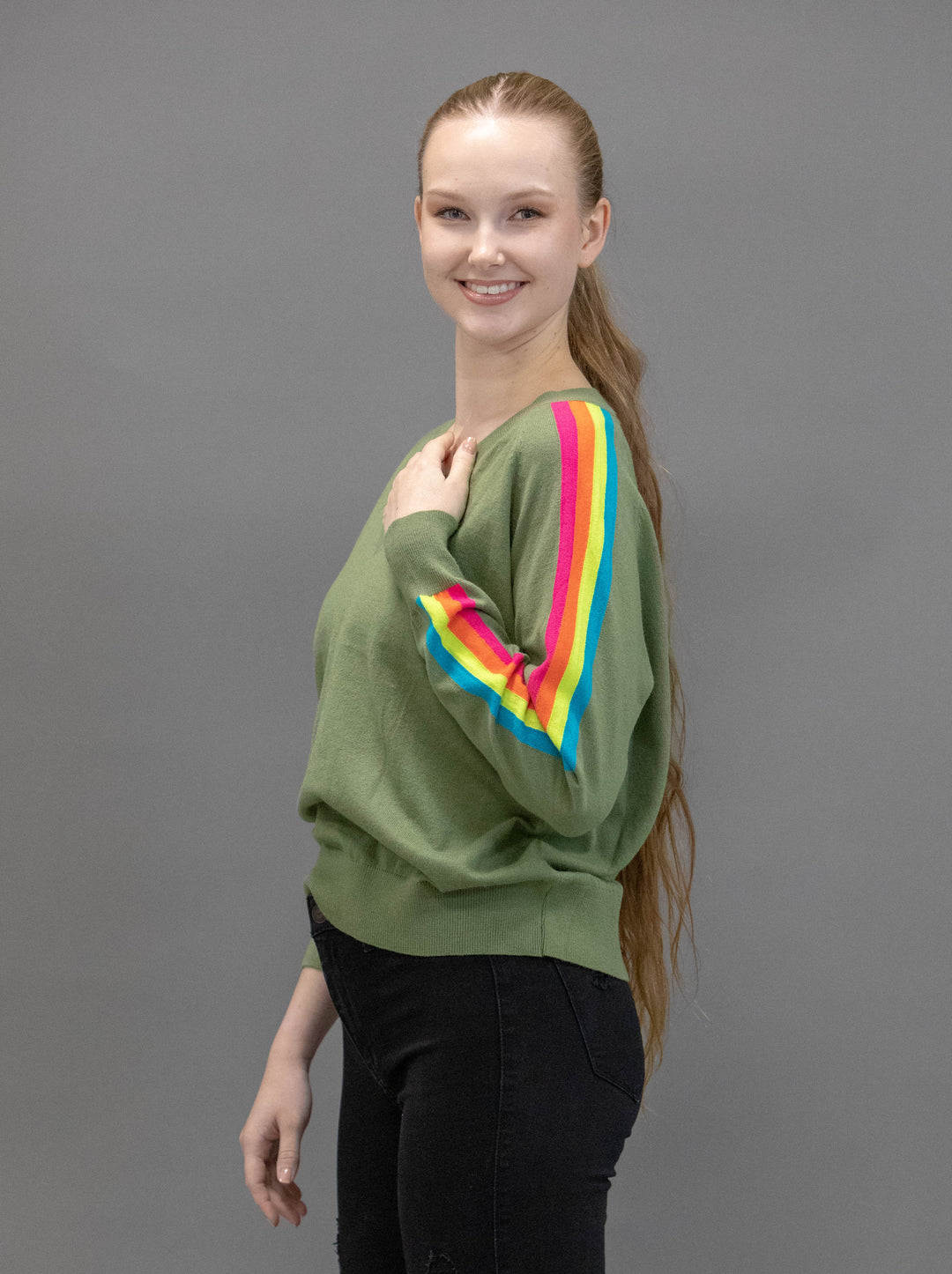 V-Neck rainbow stripes on sleeves