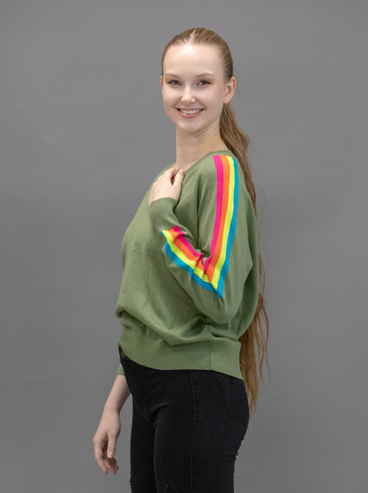 V-Neck rainbow stripes on sleeves