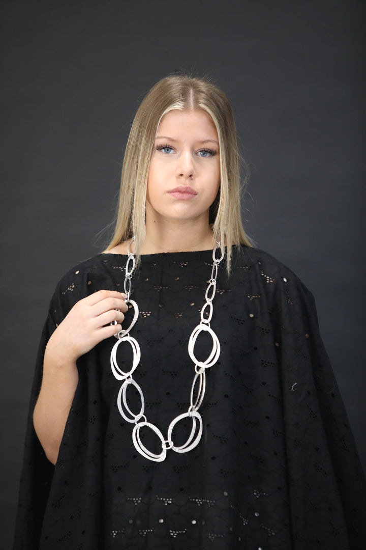 Long Metallic  Oval Link Necklace - Vz Collection