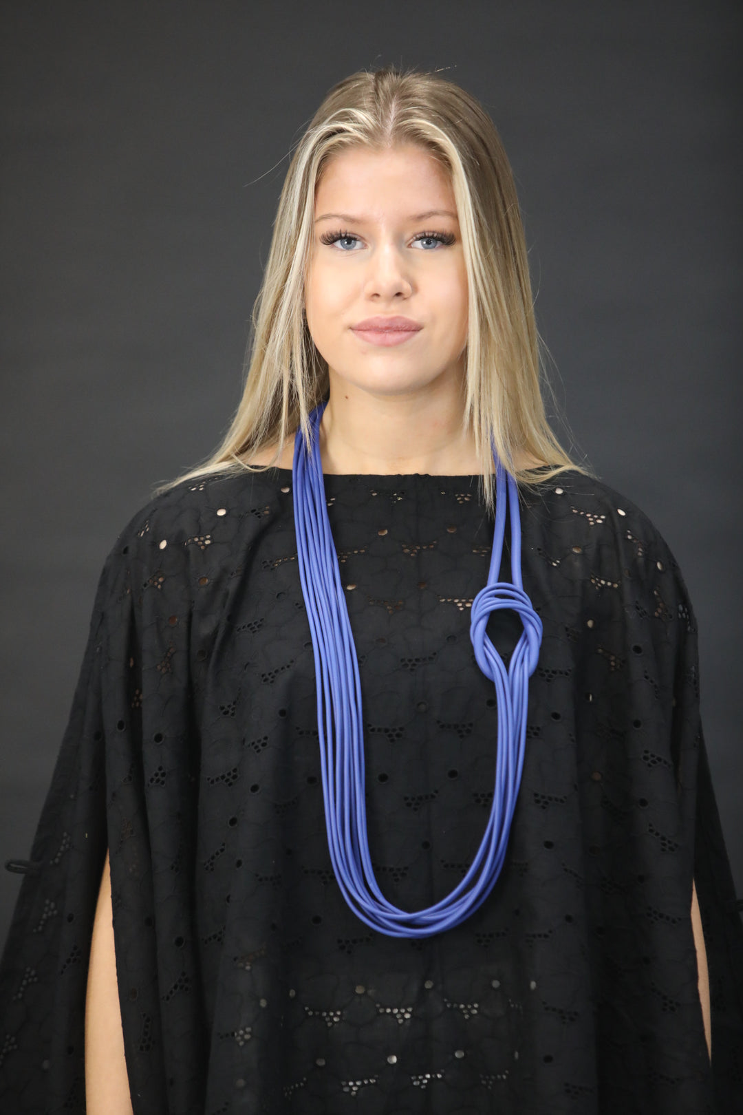 Long Silicone Necklace With A Knot On The Side - Vz Collection