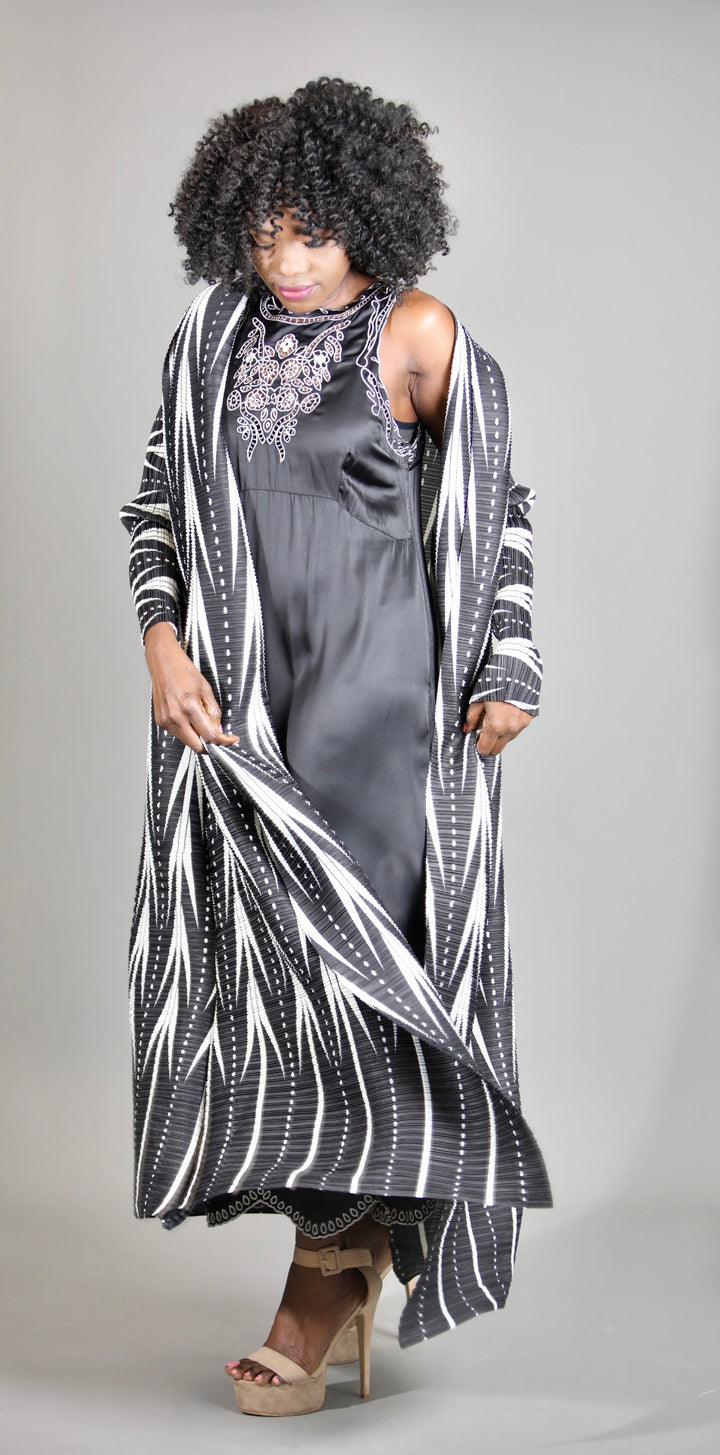 Plisse Long Black & White Overlay