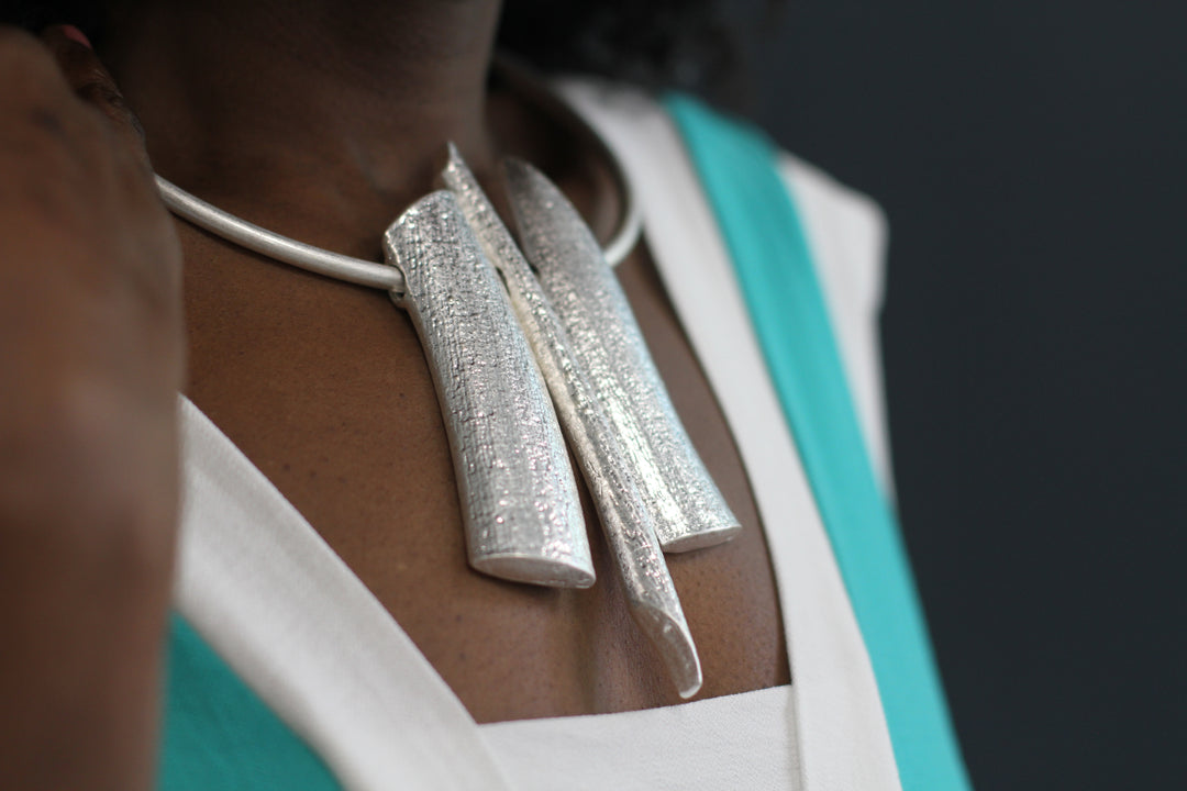 Metal Pendant Choker