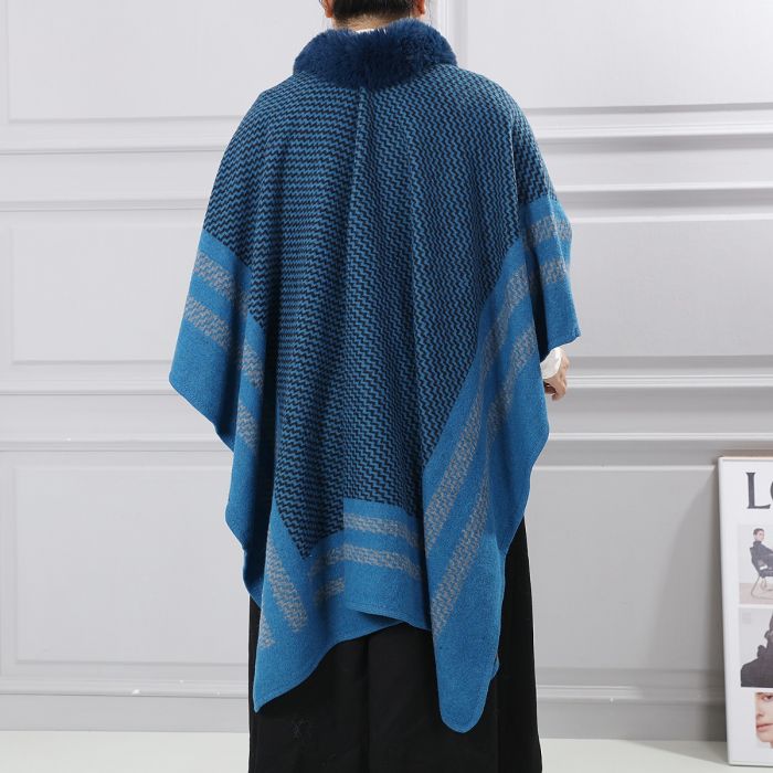 Luxurious Zigzag Poncho with Faux Fur