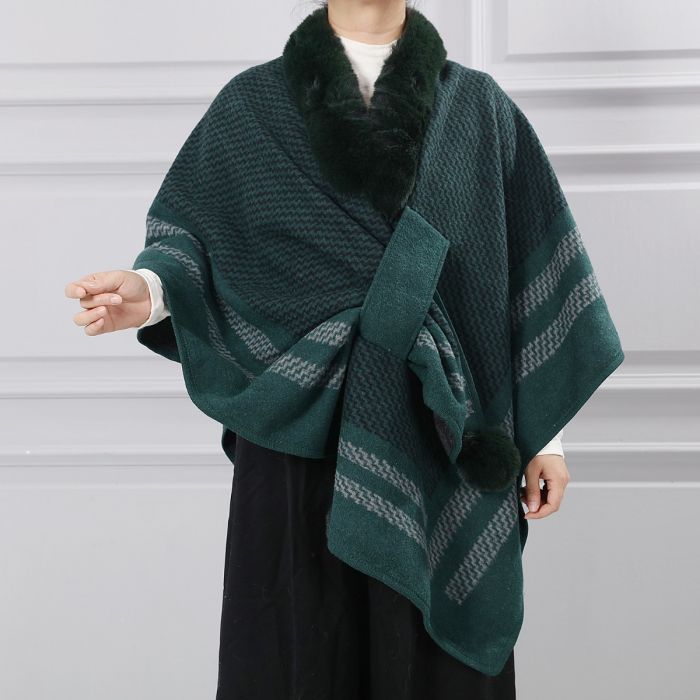 Luxurious Zigzag Poncho with Faux Fur