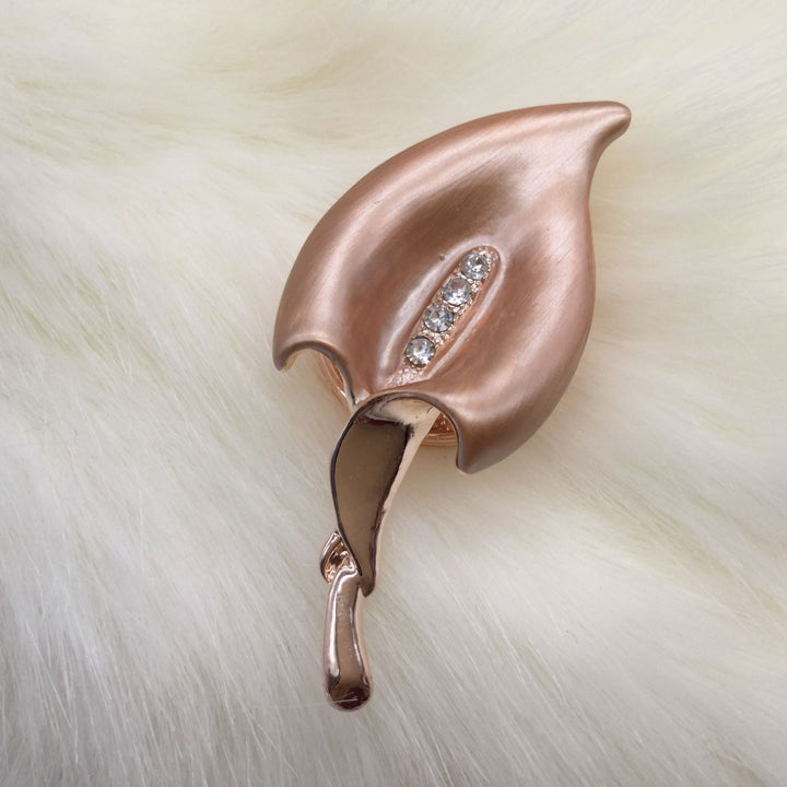 Sparkle Leaf Magnetic Brooch