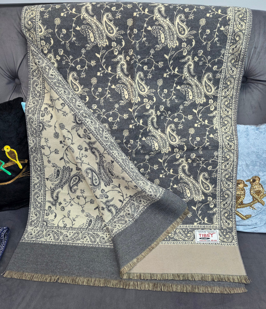 Grey & Beige Reversible Paisley Pattern Scarf/Stall in 100% Yak's Wool