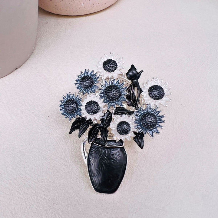 Flower Vase Magnetic Brooch