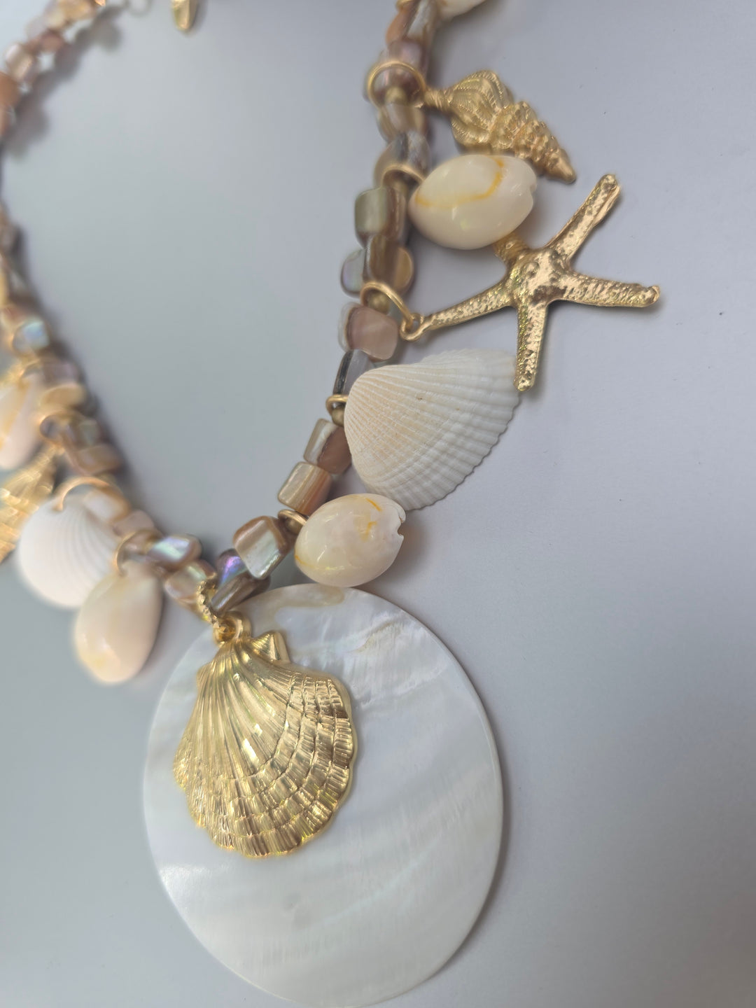 Gold Sea Breeze With Shells Necklace