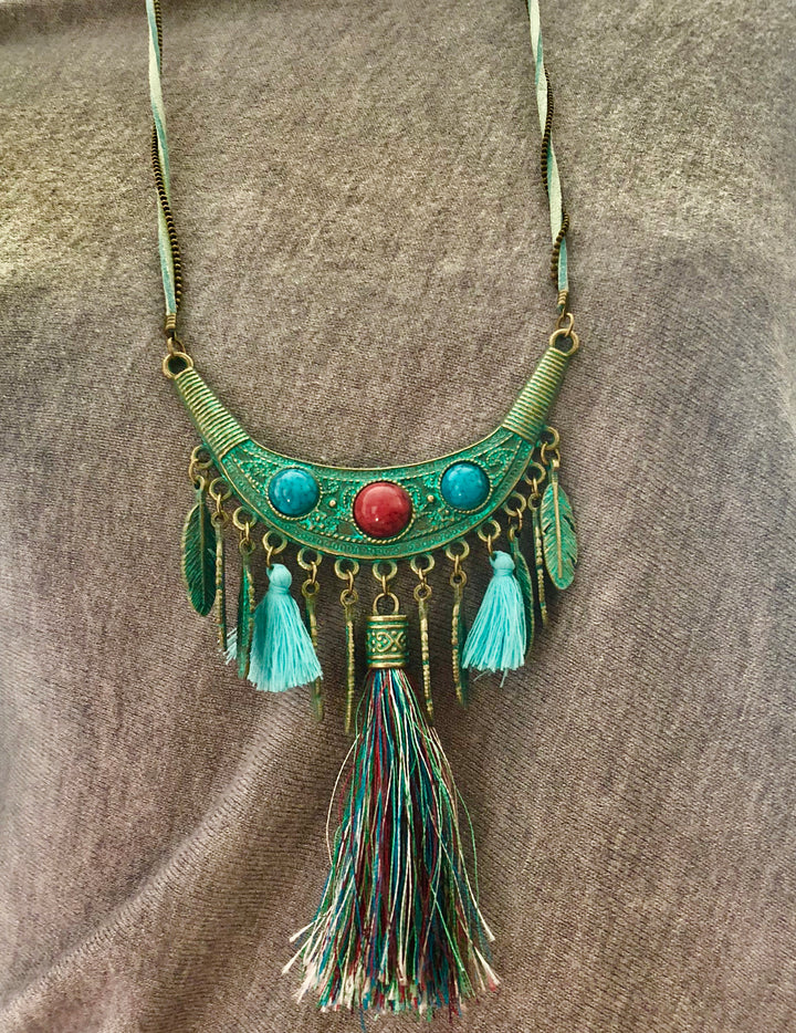Peruvian Style Turquoise Necklace - Vz Collection