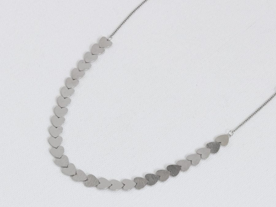 Petal Strand of Hearts Necklace - Vz Collection