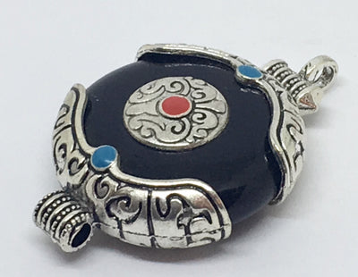 Tibetan Black Stone Pendant - Vz Collection
