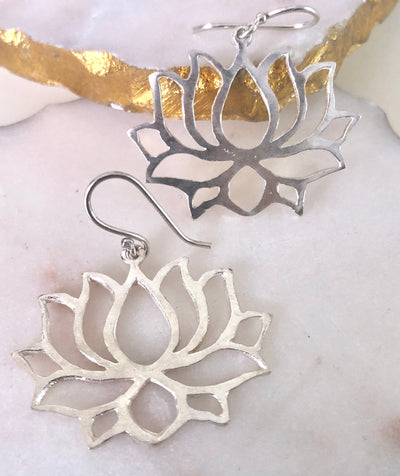Lotus Earrings - Vz Collection