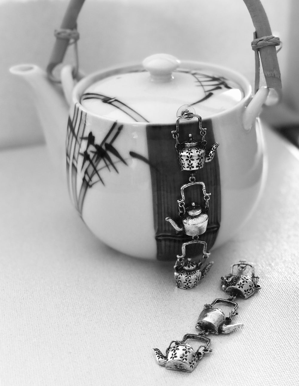 Retro Kettle Earrings - Vz Collection